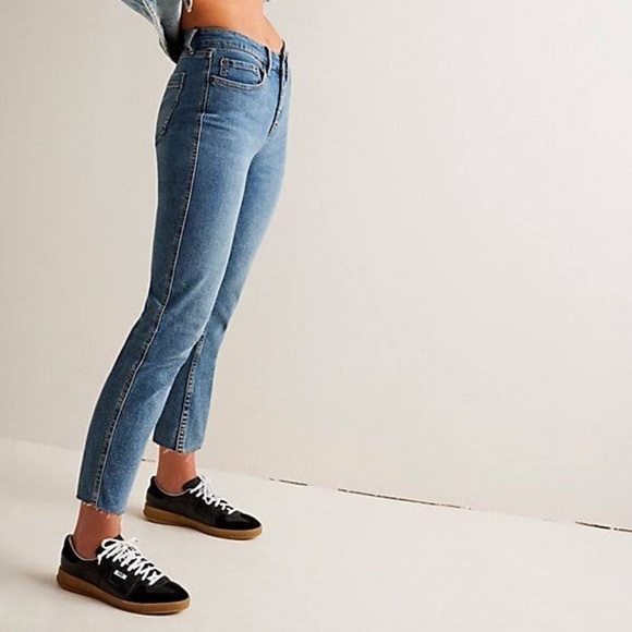 We the free curvy high rise straight leg jean - Picture 5 of 11